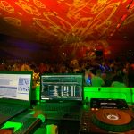 Une reprise si proche